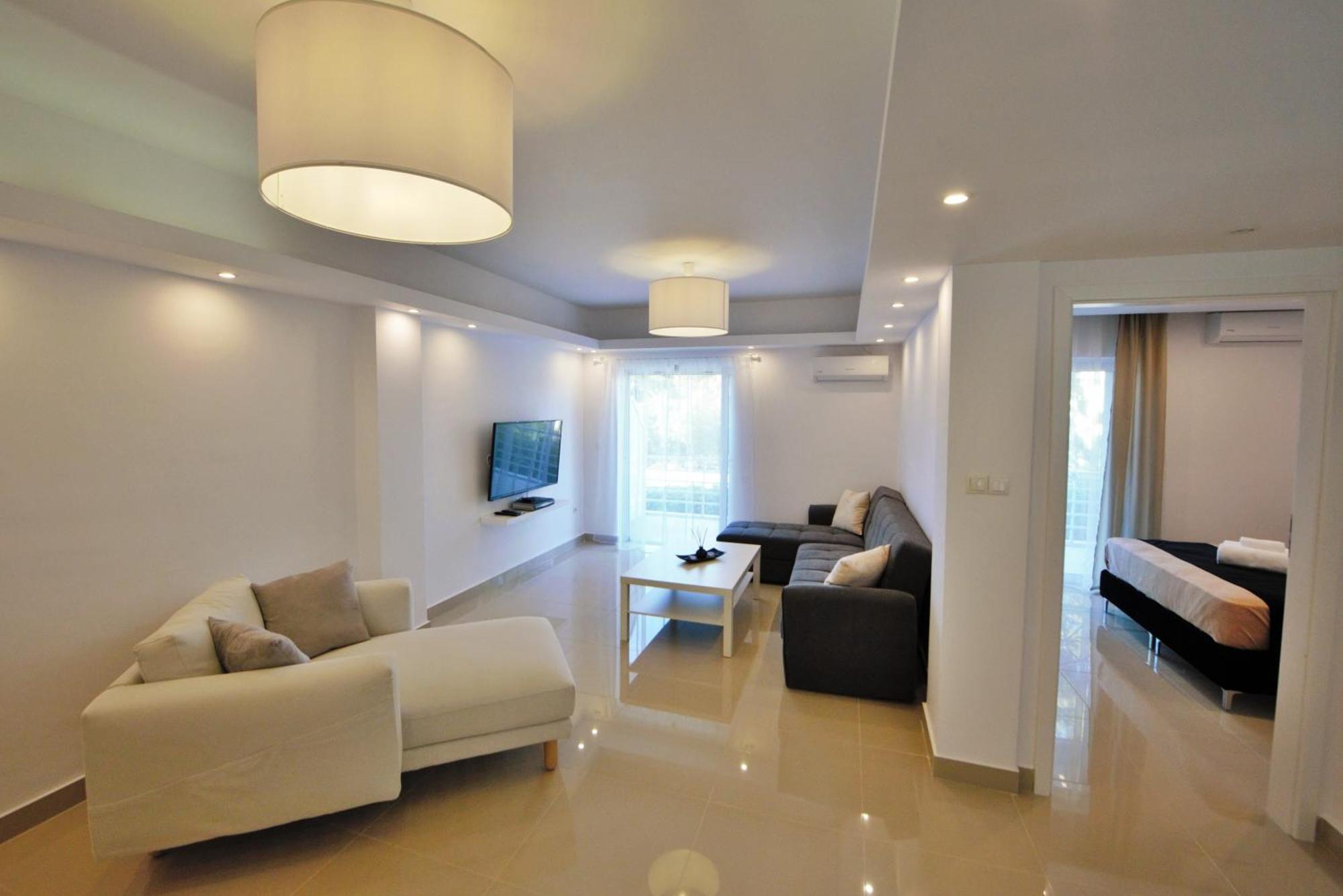 Athena Apartment Artemida  Exterior foto